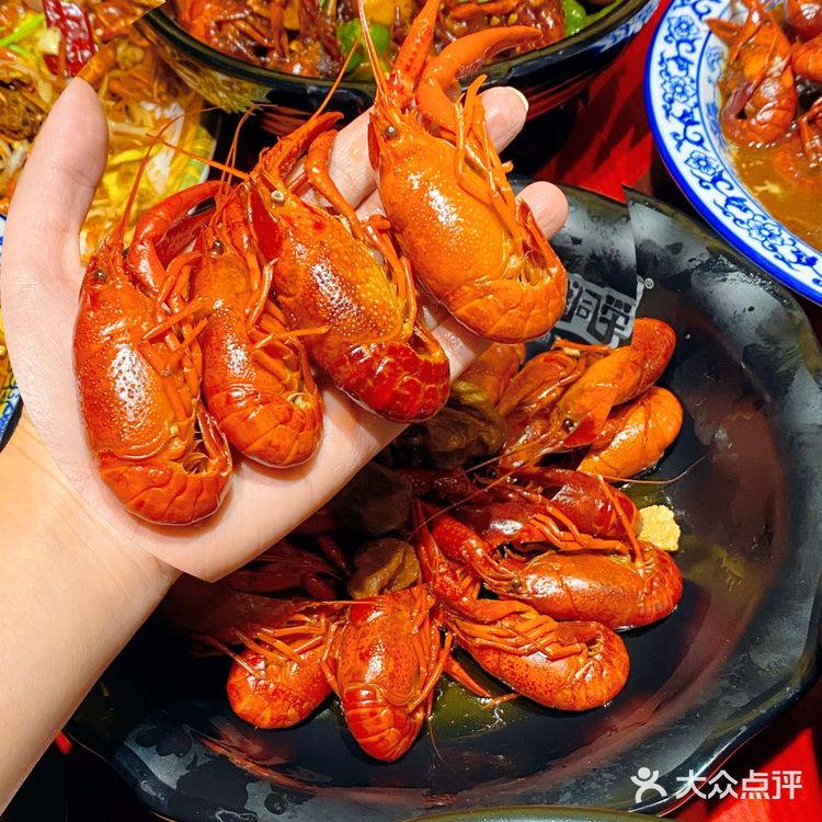 无锡超超超好吃的龙虾馆，人均只要60元！ 