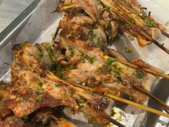 新鲜爆汁鸡腿-串小白烧烤(金沙洲店)