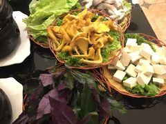 -藏味八珍特色火锅