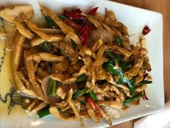 炒笋干丝-纳禾春.云南.版纳特色菜.傣味手抓饭(南亚店)