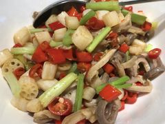 -费大厨辣椒炒肉(万家丽一店)