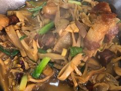 笋子烧肉-忆湘南(庐山店)