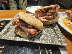 -老天桥酱肉烧饼夹肘子(天桥店)