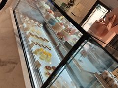 面包甜点陈列柜-爱上甜蜜蜜(田盛街店)