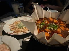 -穹六人间 people 6(岳阳路店)