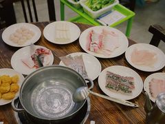 -正能量脆肉鲩火锅