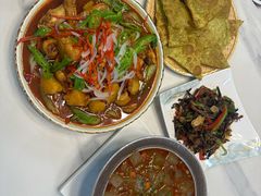 -三江源美食城