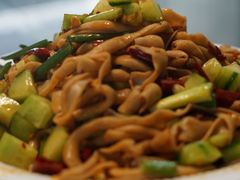 -三亚火车头万人海鲜广场