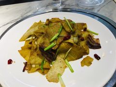 腊肉炒豆丝-雅和睿景·商务宴·风味土窑鸡(花博汇店)