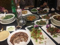 -鑫淼餐饮娱乐中心(江东街店)