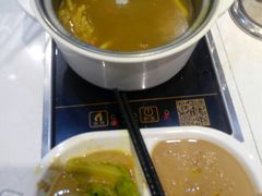 -百品聚旋转火锅(万德庄店)