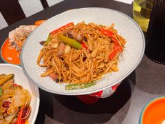 -川流不息·地道川菜·小龙虾(松东路店)