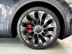 -TESLA 特斯拉(上海太古汇体验店)