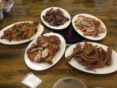 -老鼎万春卤菜(鹭湖宫8区店)