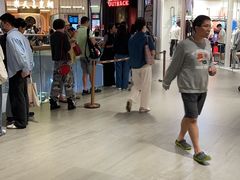 -东荟城名店仓