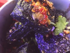 -黑色经典臭豆腐·湖南特产(步行街店)