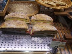 -巴黎贝甜(大宁国际商业广场店)