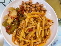 -红鼻子桂林米粉(金唐新光界店)