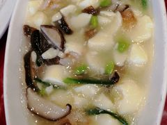 -侬佳蒸菜馆(听潮店)