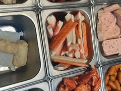 -愉肴麻辣香锅(中山路店)