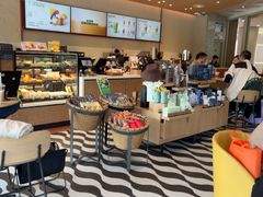 -星巴克臻选(莘庄仲盛店)