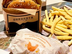 -麦当劳(哈西万达店)