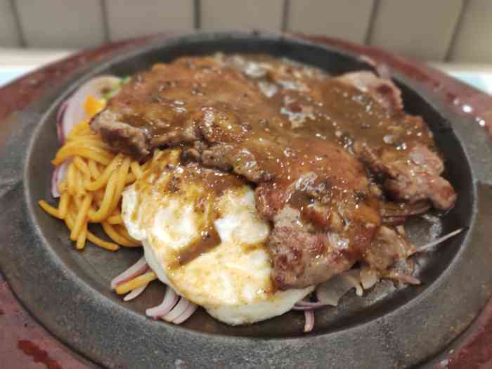 玛黎娜铁板牛排(保利广场店)-"人气爆棚的铁板牛排!