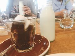 -ROAST coffee & eatery