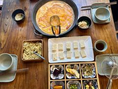 -花菇朵·云山雀 ll 野生菌锅·野果酸汤·精品滇菜(万柳店)