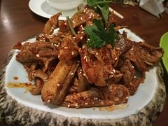 -川流不息·地道川菜·小龙虾(新松江路店)