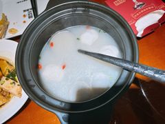 -魏铭鱼头捞饭(晋阳路店)