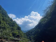 -安吉龙王山峡谷漂流