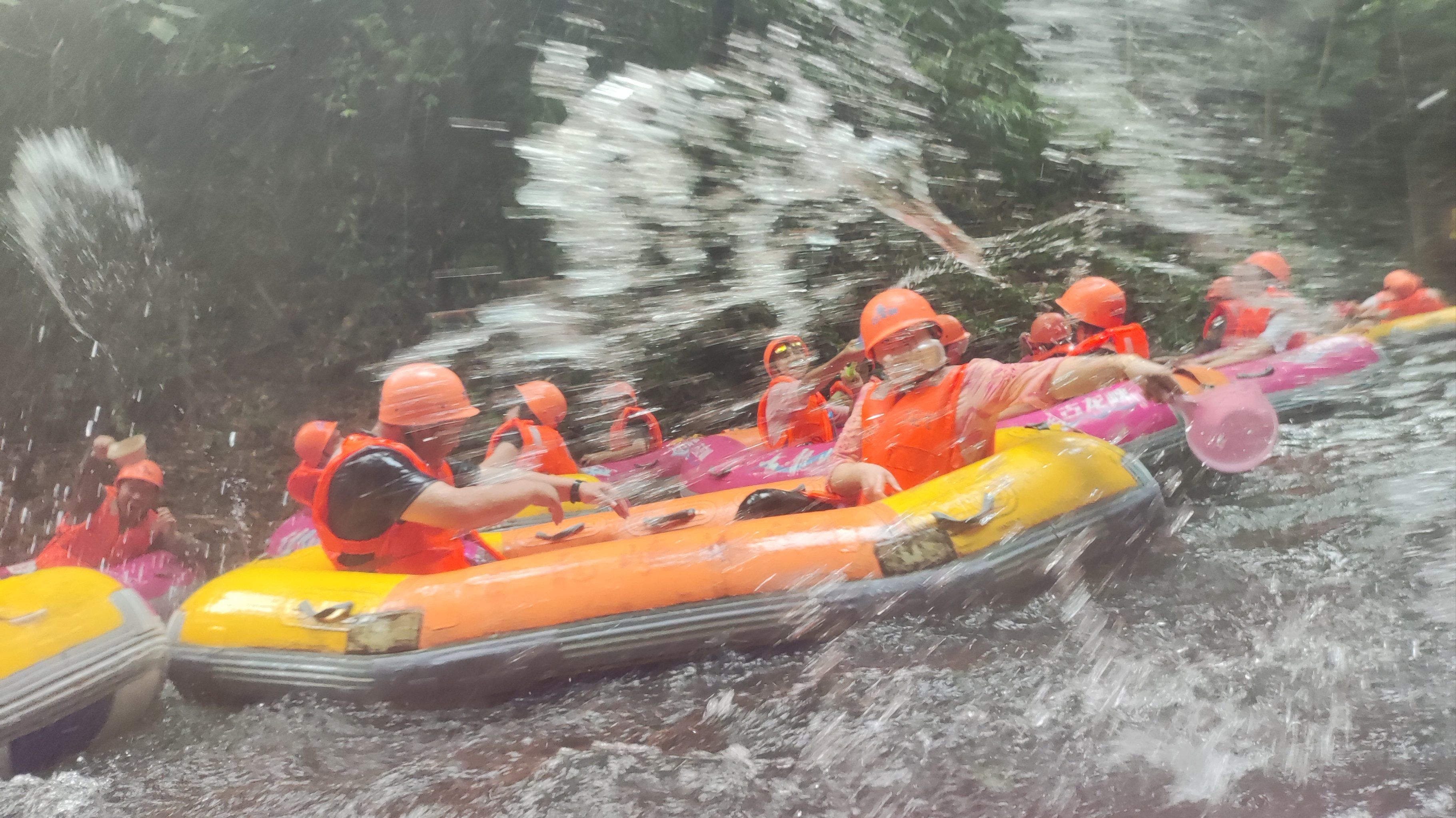 古龙峡漂流真的很不错