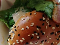 安格斯厚牛培根堡-麦当劳(徐州云龙万达店)