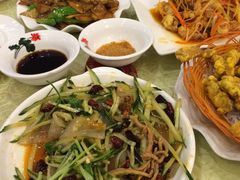 -鹤乡东北菜(崮山路店)