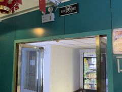 -荒岛实景沉浸密室(江汉路1店)