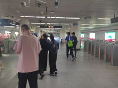 -上海体育馆(地铁站)