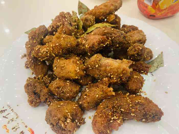 百福老丁头菜馆(南六中路店)-"之前听说的一家,鸡脖是真好吃,却是是