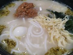 -灵芝妹子海鲜米线(凯德和平广场店)