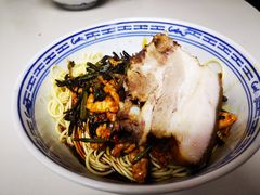 肉丝葱油拌面（加焖肉）-大时代美食面馆