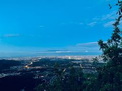 -鬼笑石后山停车场