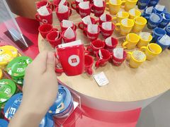 -m豆巧克力世界(上海世茂广场店)