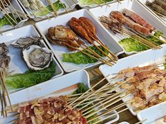 -山野的朋友露营炭火烤肉