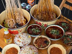 -拈签一笑黄牛肉辣卤串串