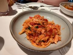 渔夫海鲜番茄宽面加焗烤大虾-夏朵餐厅(丁香店)