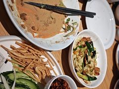 -关东小磨东北菜(上海长风大悦城店)