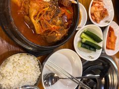 -喇喇排骨火锅·传统韩式脊骨汤(望京西园总店)