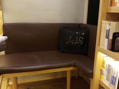 休息区-思南书局(复兴中路店)