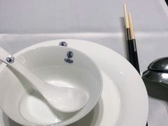 -红鼎豆捞·非遗鲍皇汤火锅(宝丰路店)