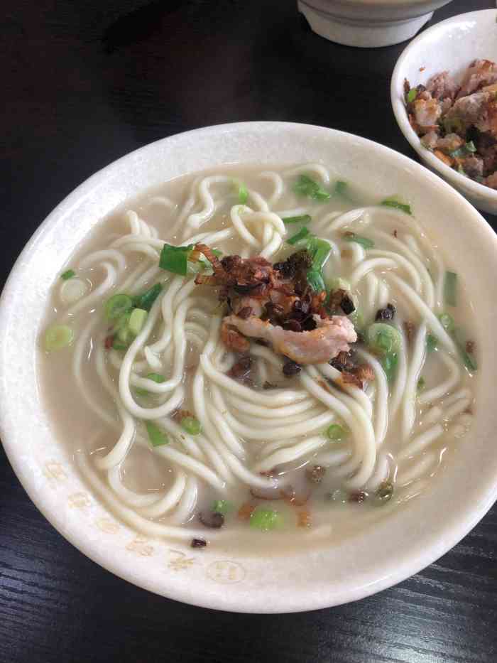 光明正宗回勺面-"77为了年会冲冲冲鸭【商户位置】大连开发.